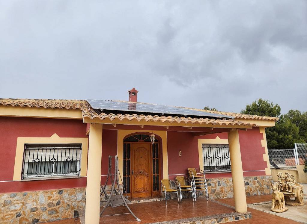 Resale - Detached Villa - Umbria La Zarza