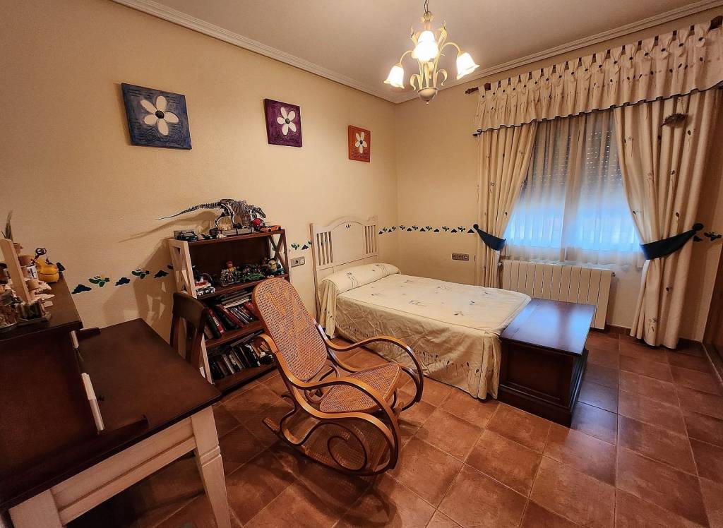 Resale - Detached Villa - Umbria La Zarza