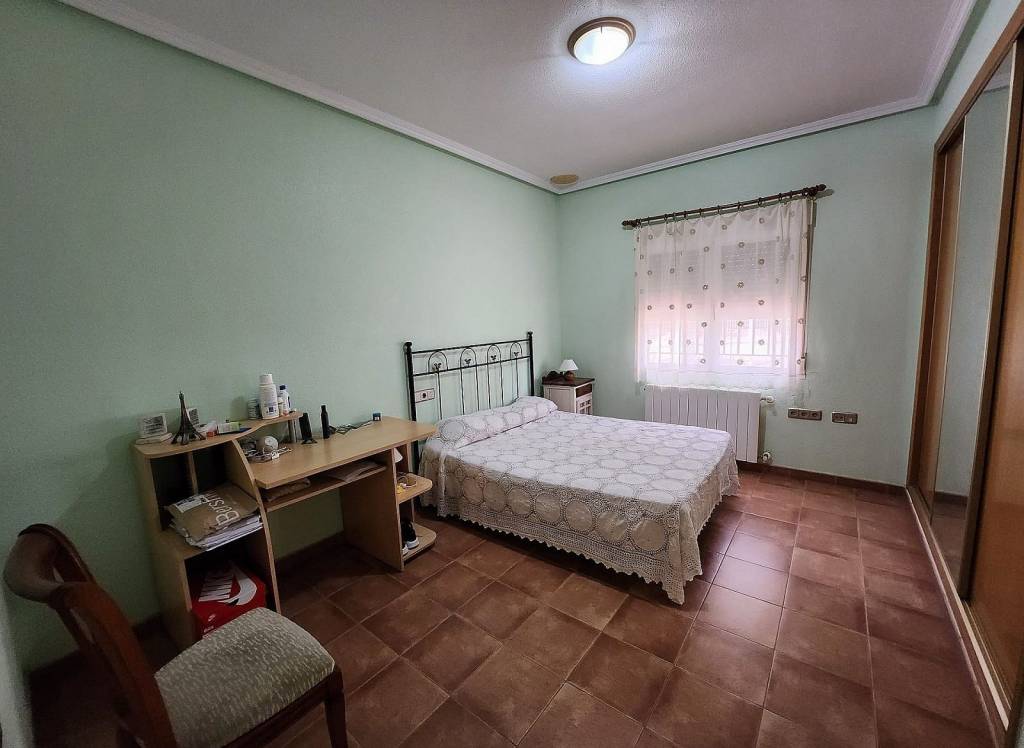 Resale - Detached Villa - Umbria La Zarza