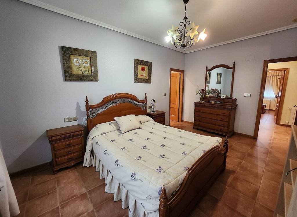 Resale - Detached Villa - Umbria La Zarza