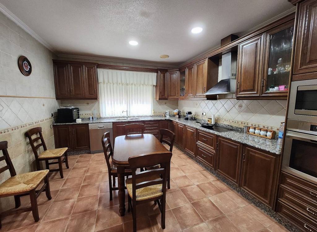 Resale - Detached Villa - Umbria La Zarza