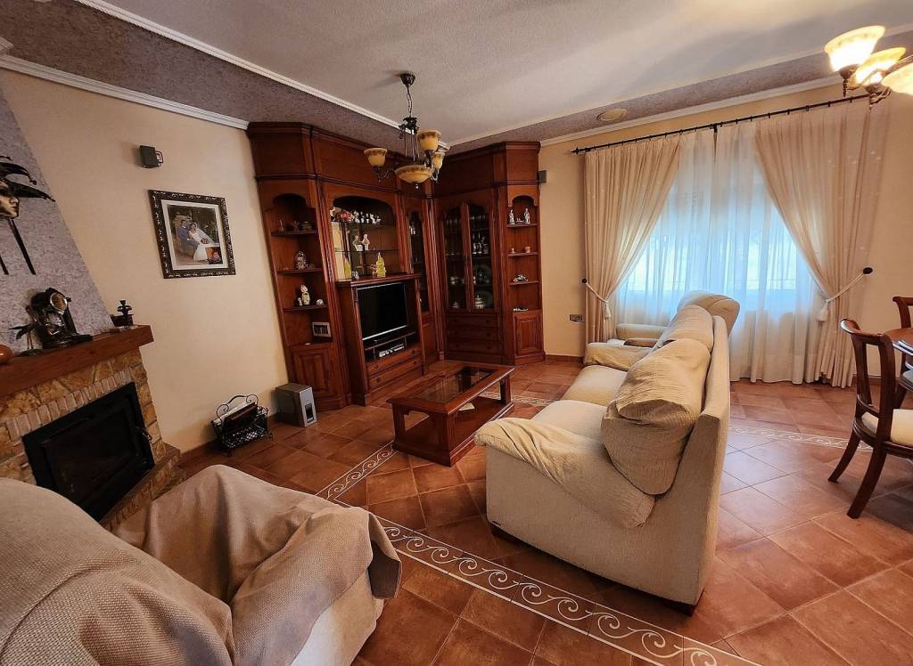 Resale - Detached Villa - Umbria La Zarza