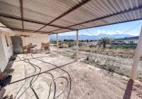 Resale - Finca - Elda
