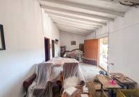 Resale - Finca - Elda