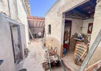 Resale - Finca - Elda