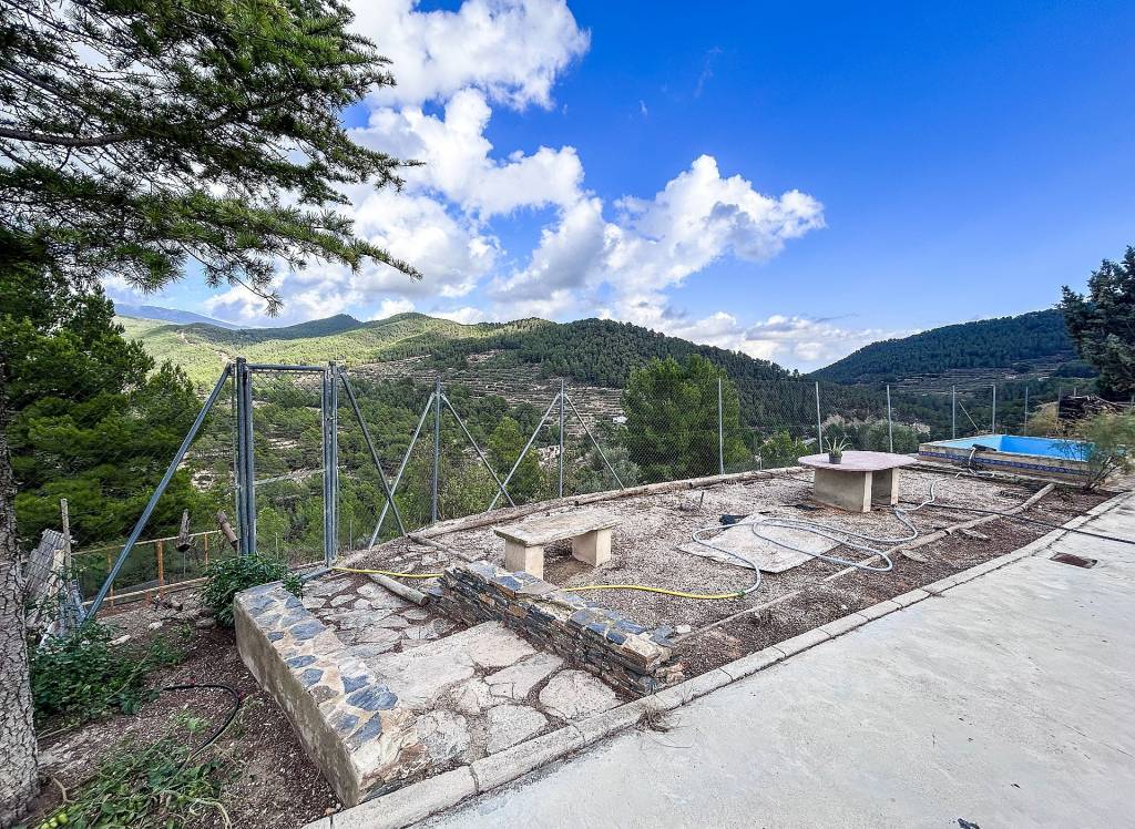 Resale - Finca - Torremanzanas