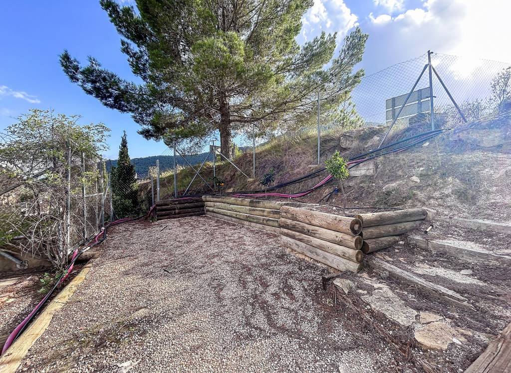 Resale - Finca - Torremanzanas