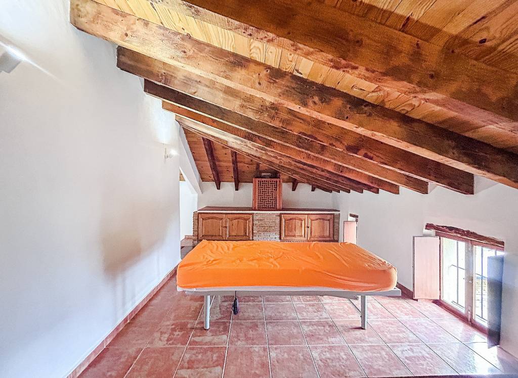 Resale - Finca - Torremanzanas