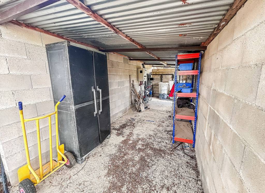 Resale - Finca - Torremanzanas