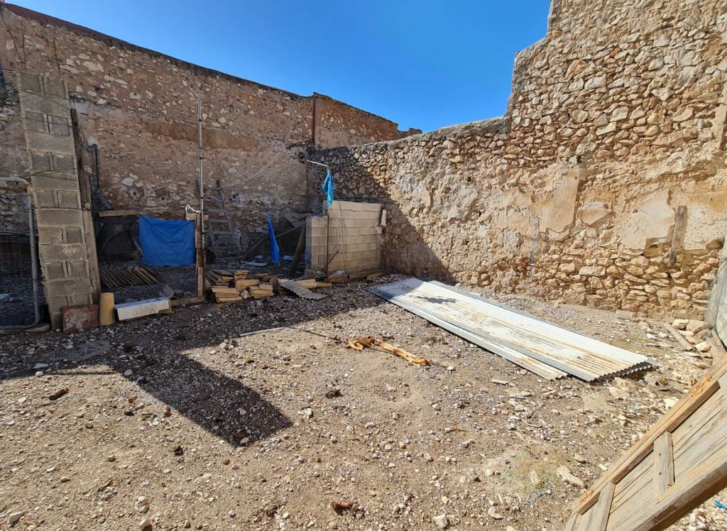 Resale - Land - Pinoso - Urban location