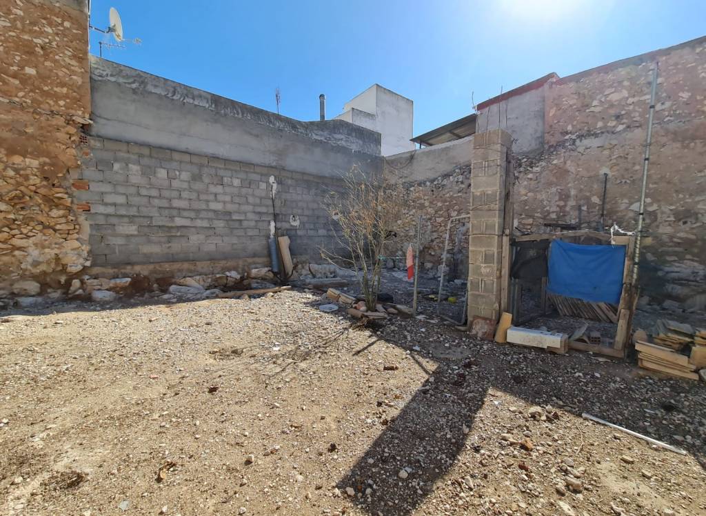 Resale - Land - Pinoso - Urban location