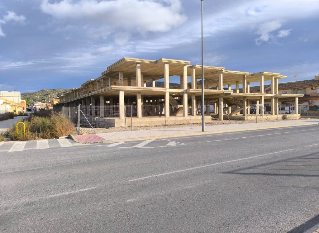 Resale - Land - Pinoso - Urban location