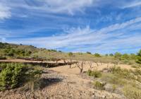 Resale - Land - Raspay - Rural location