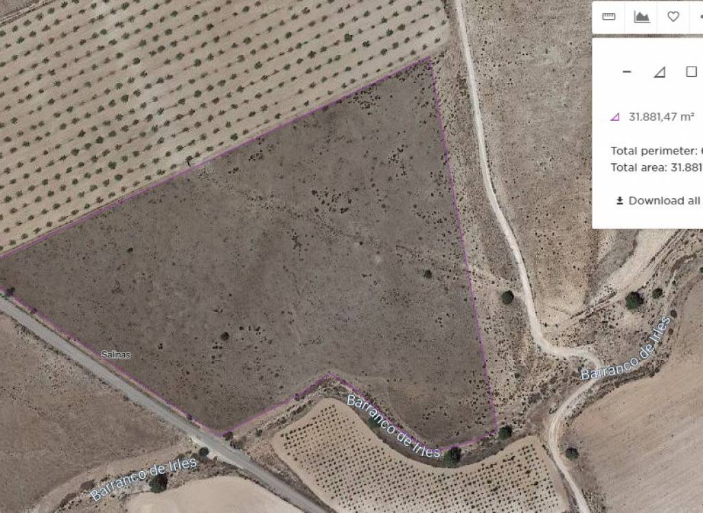 Resale - Land - Salinas - Rural location