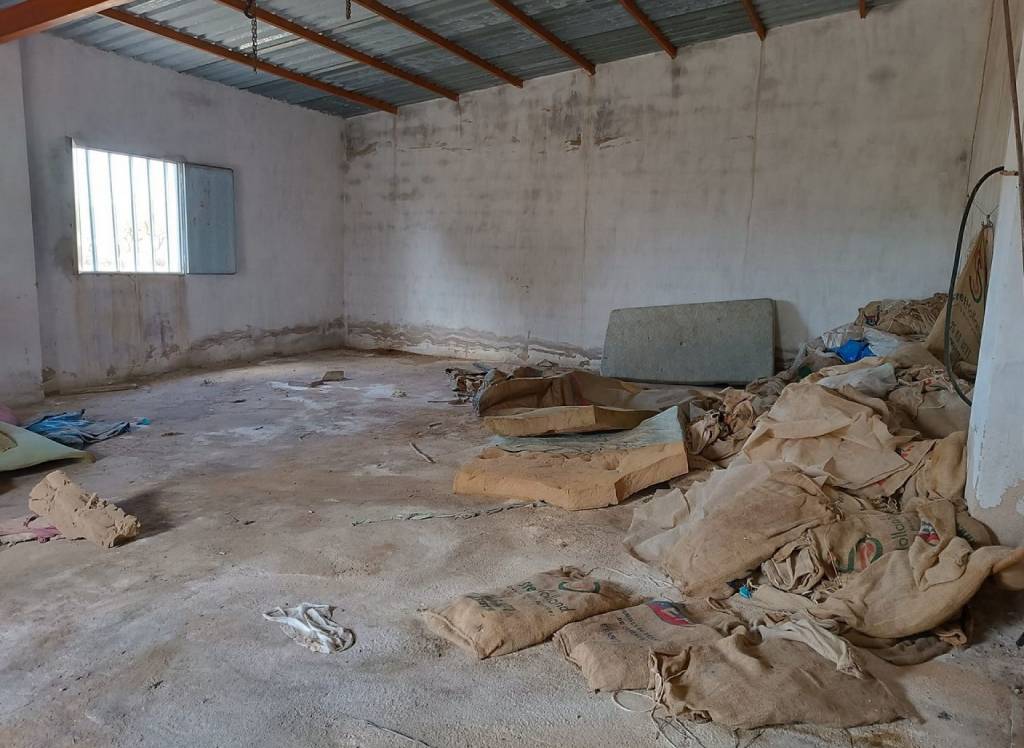 Resale - Land - Yecla