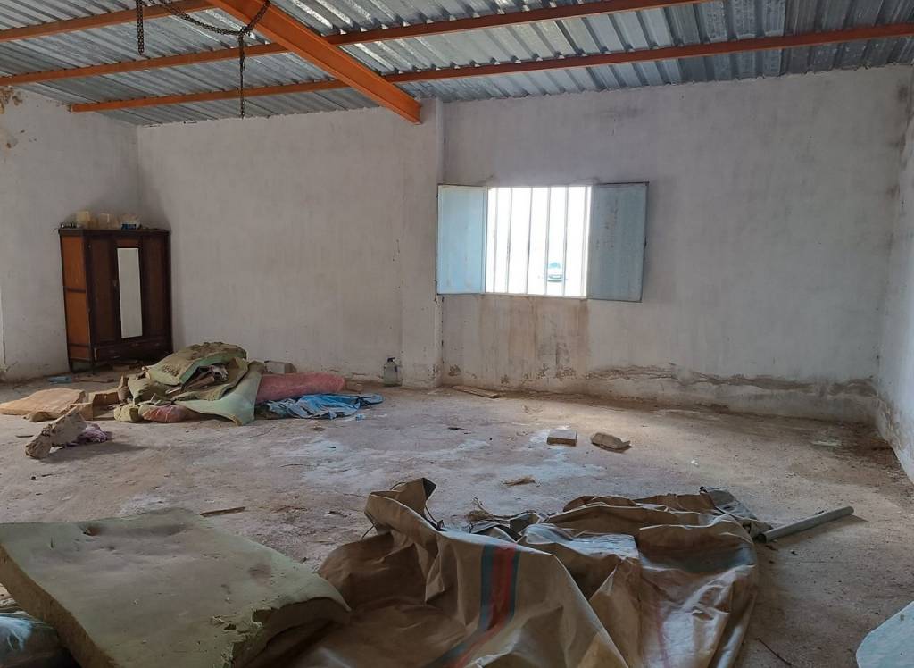 Resale - Land - Yecla