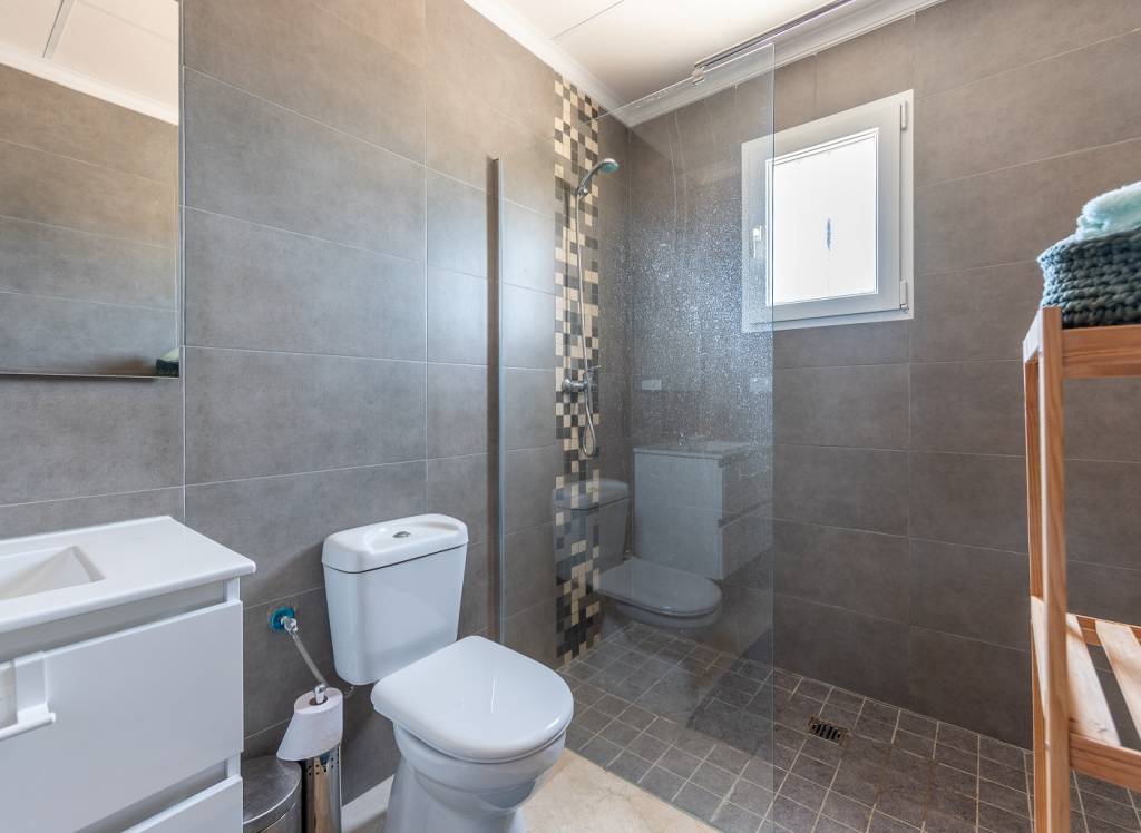 Resale - Off Plan/New Build Villa - Novelda - Urban location