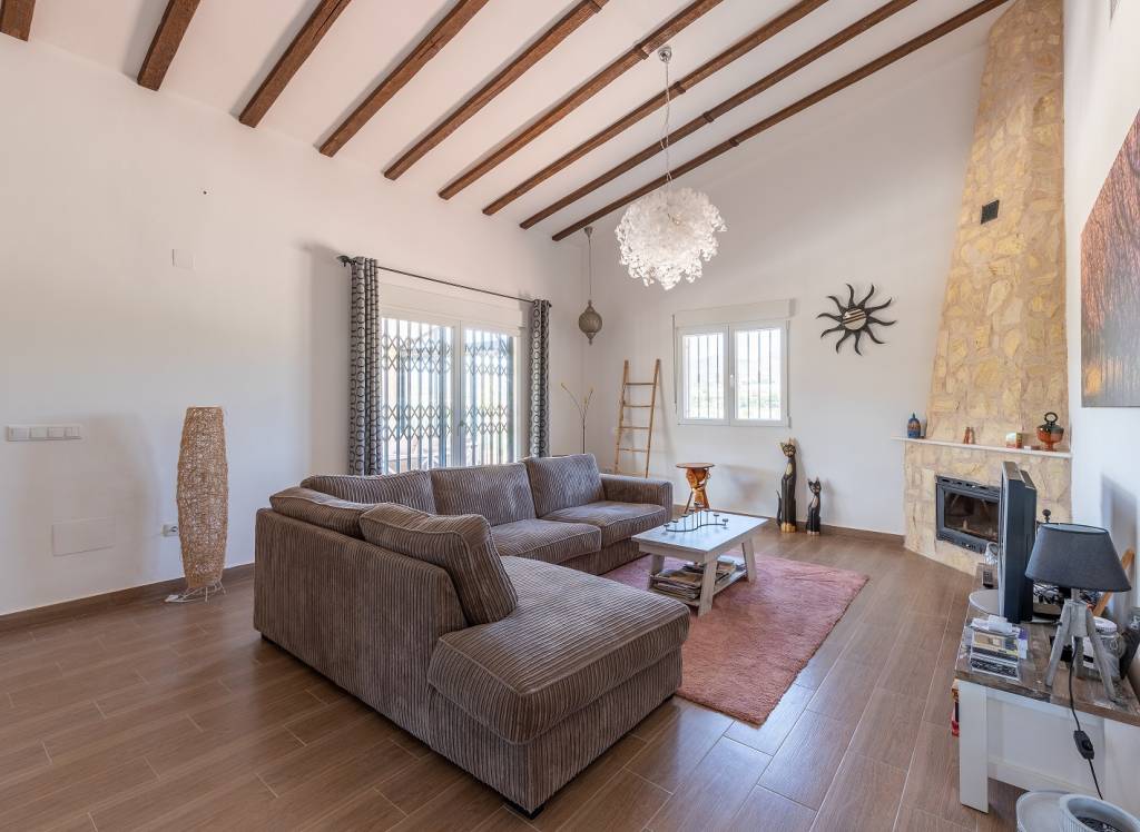 Resale - Off Plan/New Build Villa - Novelda - Urban location