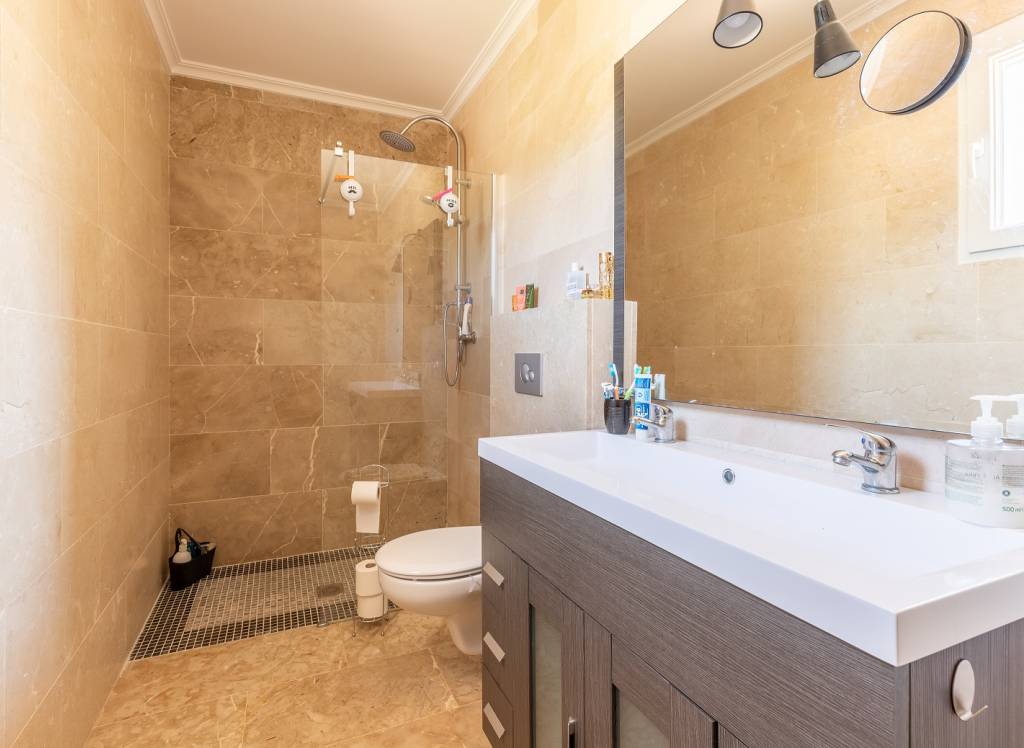 Resale - Off Plan/New Build Villa - Novelda - Urban location