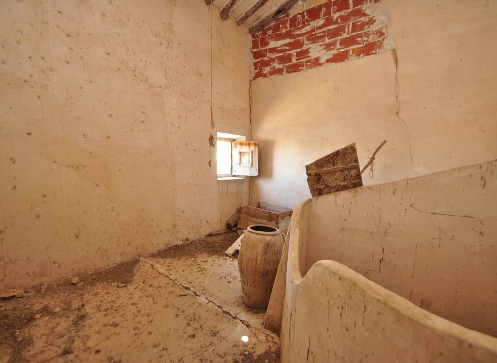 Resale - Restoration Project - Jumilla - Edge of town