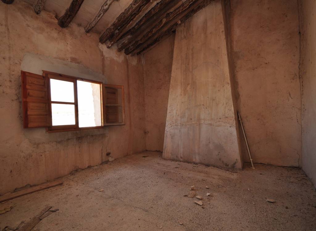 Resale - Restoration Project - Jumilla - Edge of town