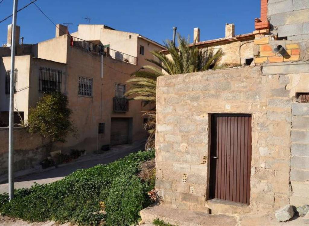 Resale - Restoration Project - Macisvenda - Rural location