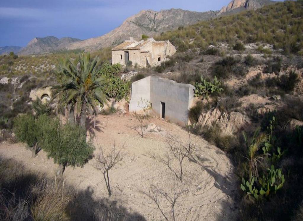 Resale - Restoration Project - Macisvenda - Rural location