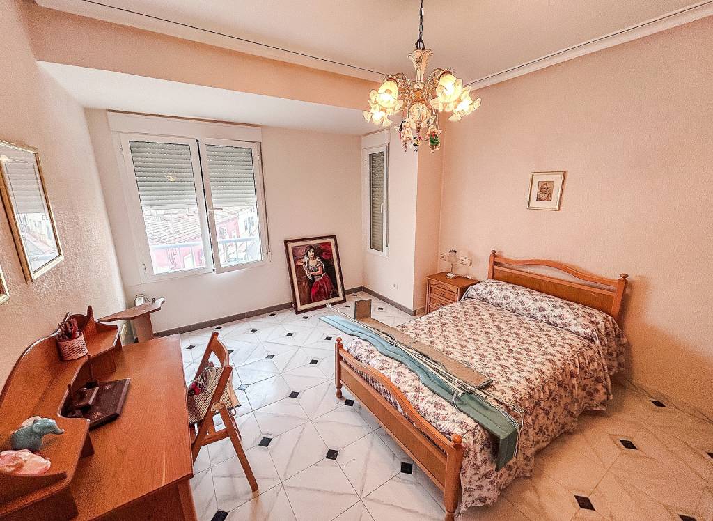 Resale - Restoration Project - Monovar