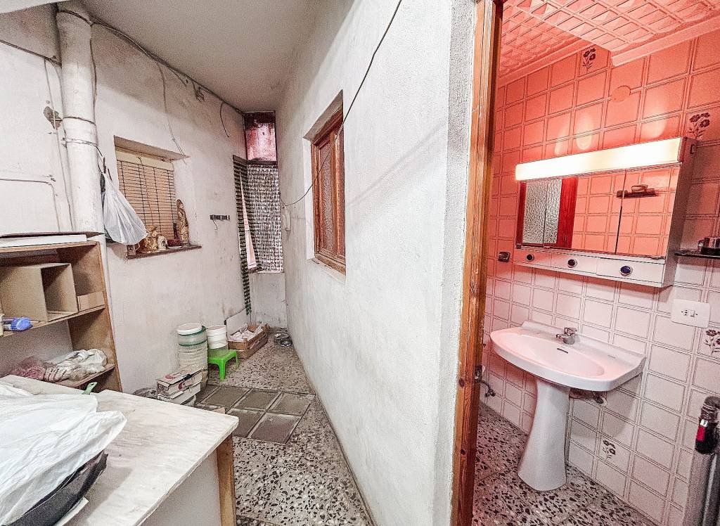 Resale - Restoration Project - Monovar