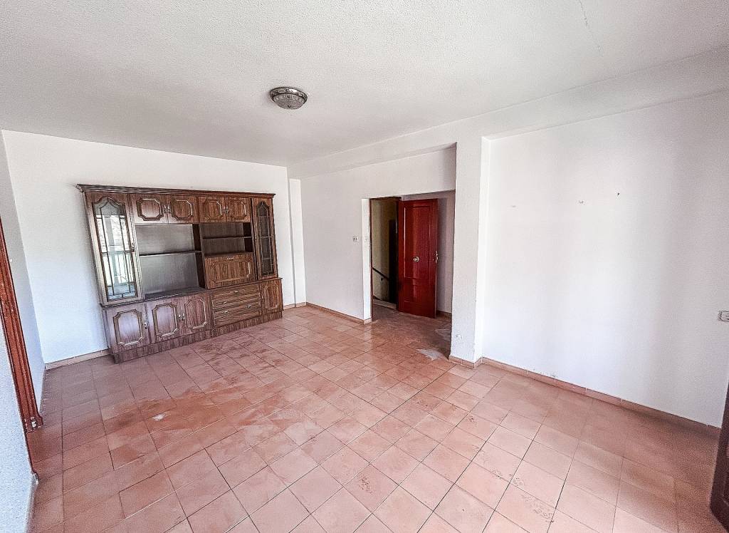 Resale - Restoration Project - Petrer