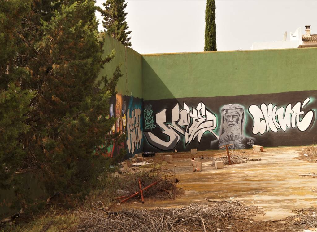 Resale - Restoration Project - Salinas - Rural location