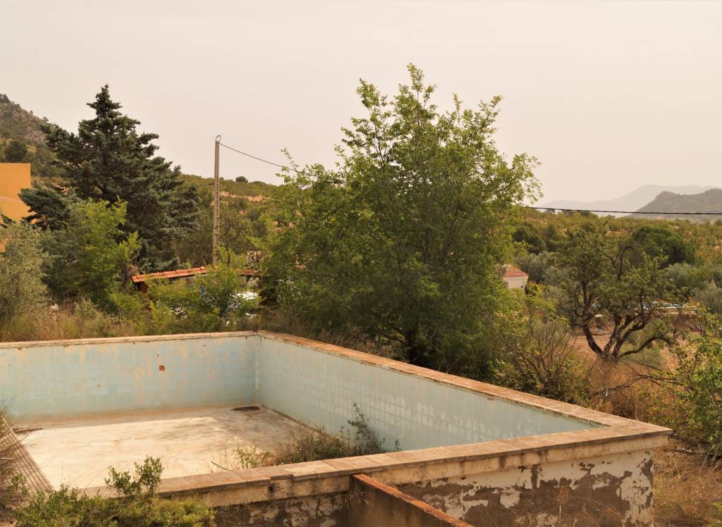 Resale - Restoration Project - Salinas - Rural location