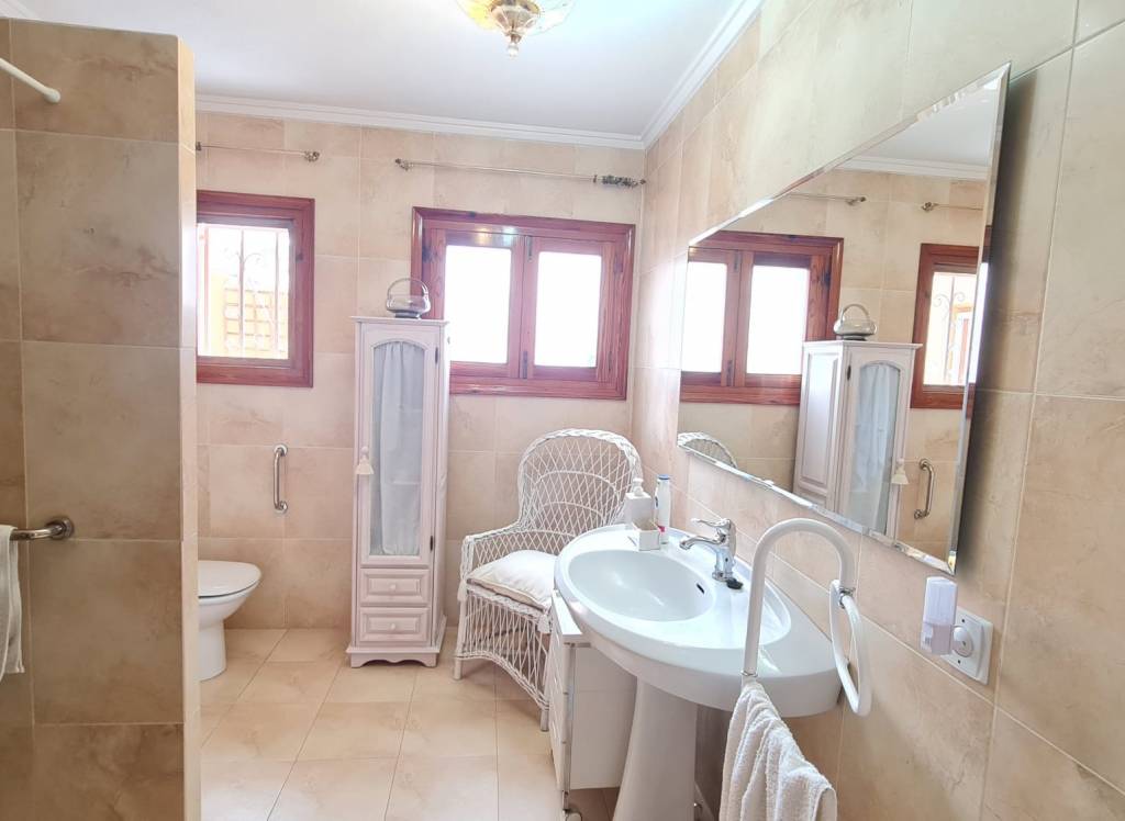 Resale - Town House - Elda - Urban location