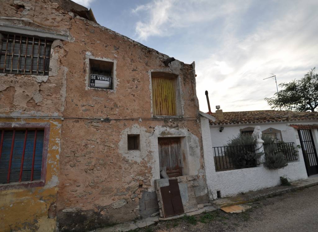 Resale - Town House - La Canalosa - Urban location