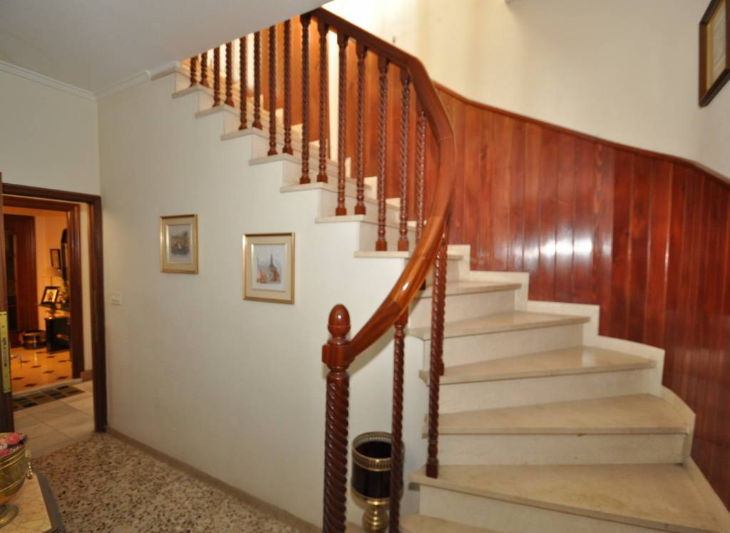 Resale - Town House - Petrer - Urban location