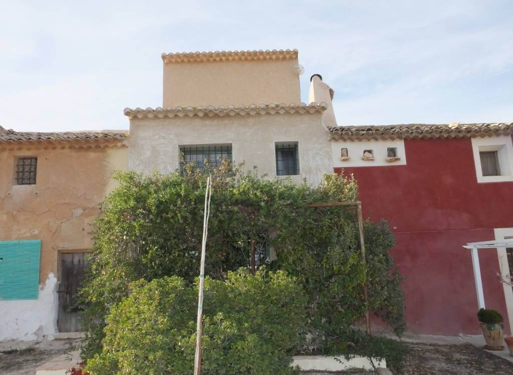 Resale - Town House - Pinoso - Rural location