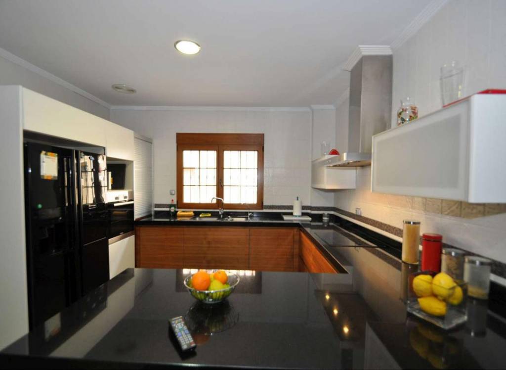 Resale - Town House - Pinoso - Urban location
