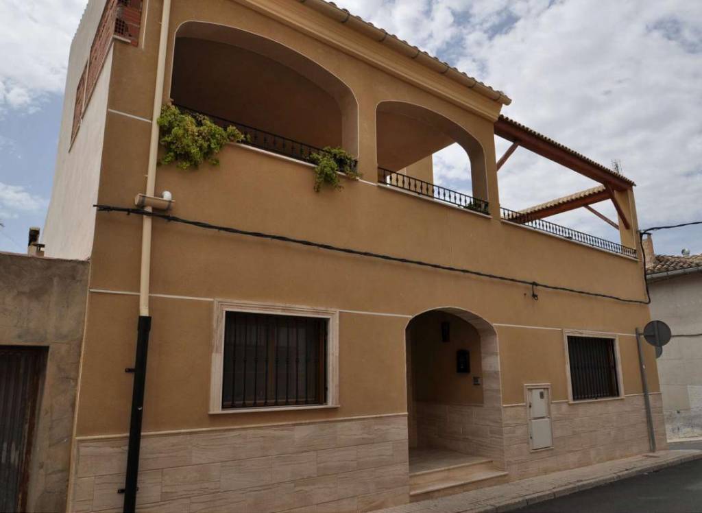 Resale - Town House - Pinoso - Urban location