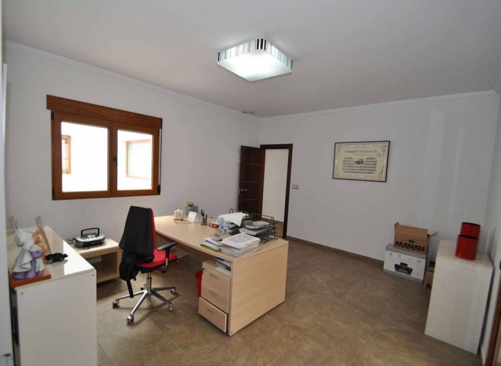Resale - Town House - Pinoso - Urban location
