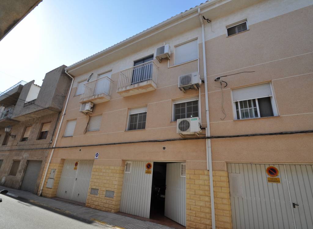 Resale - Town House - Pinoso - Urban location