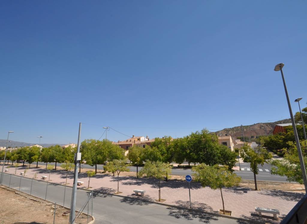 Resale - Town House - Pinoso - Urban location