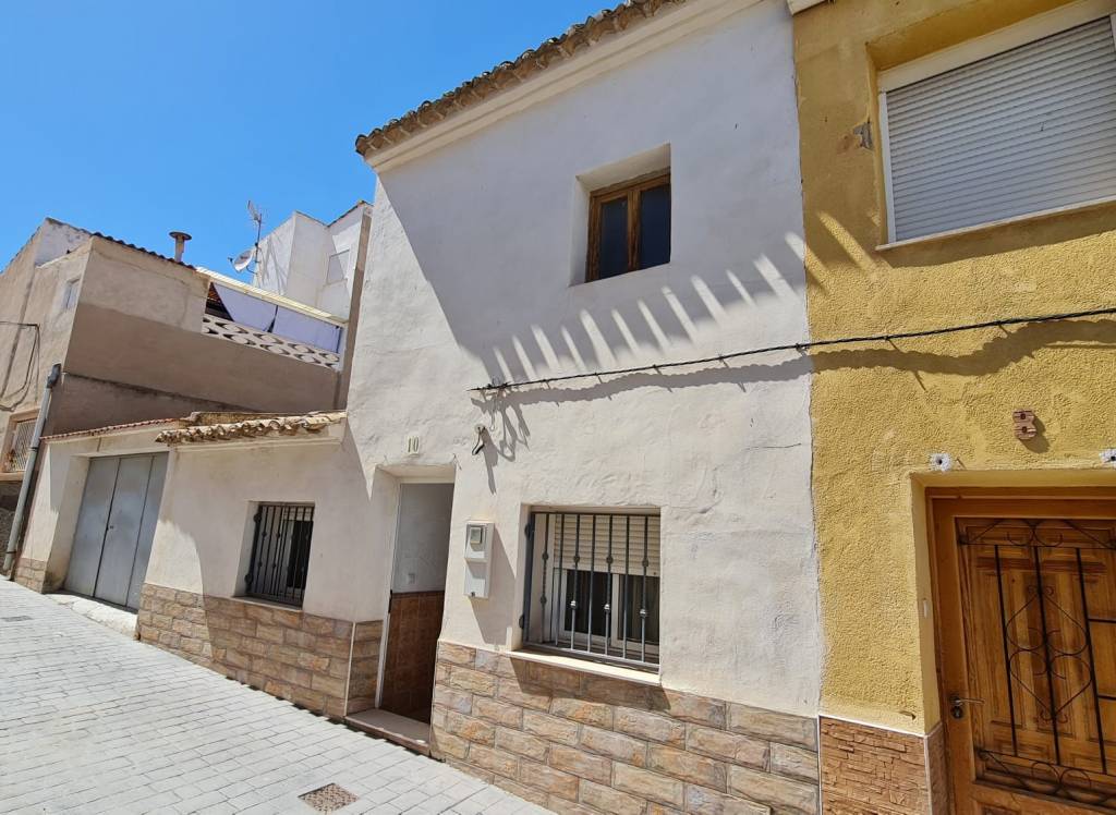 Resale - Town House - Salinas - Urban location