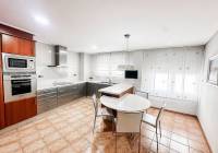 Resale - Townhouse - Almansa