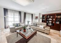 Resale - Townhouse - Almansa