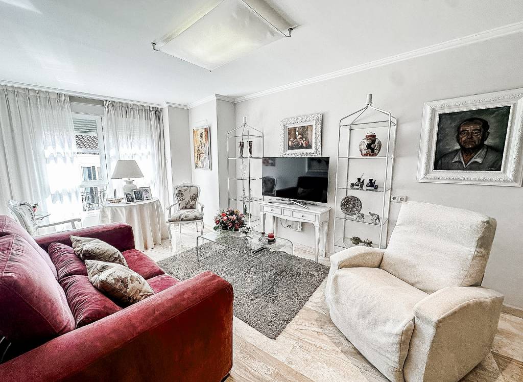 Resale - Townhouse - Almansa