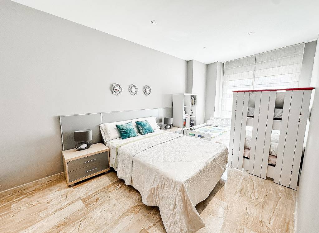 Resale - Townhouse - Almansa