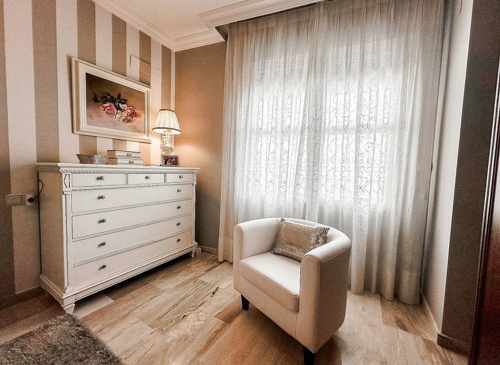 Resale - Townhouse - Almansa