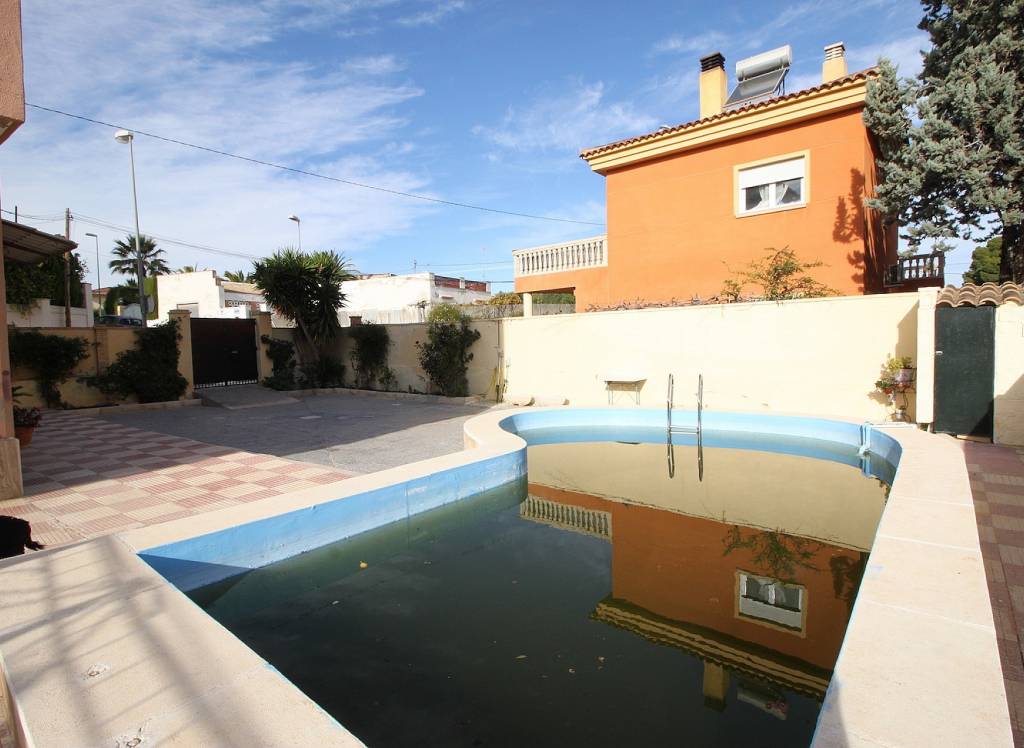 Resale - Townhouse - Monovar