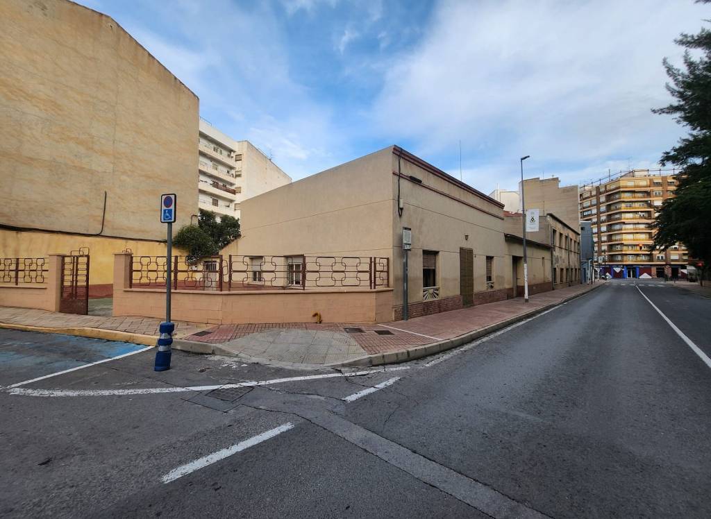 Resale - Townhouse - Monovar