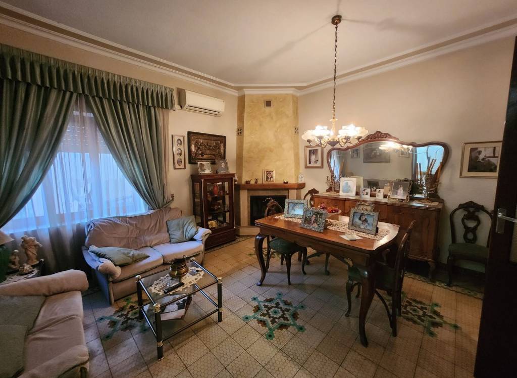 Resale - Townhouse - Monovar